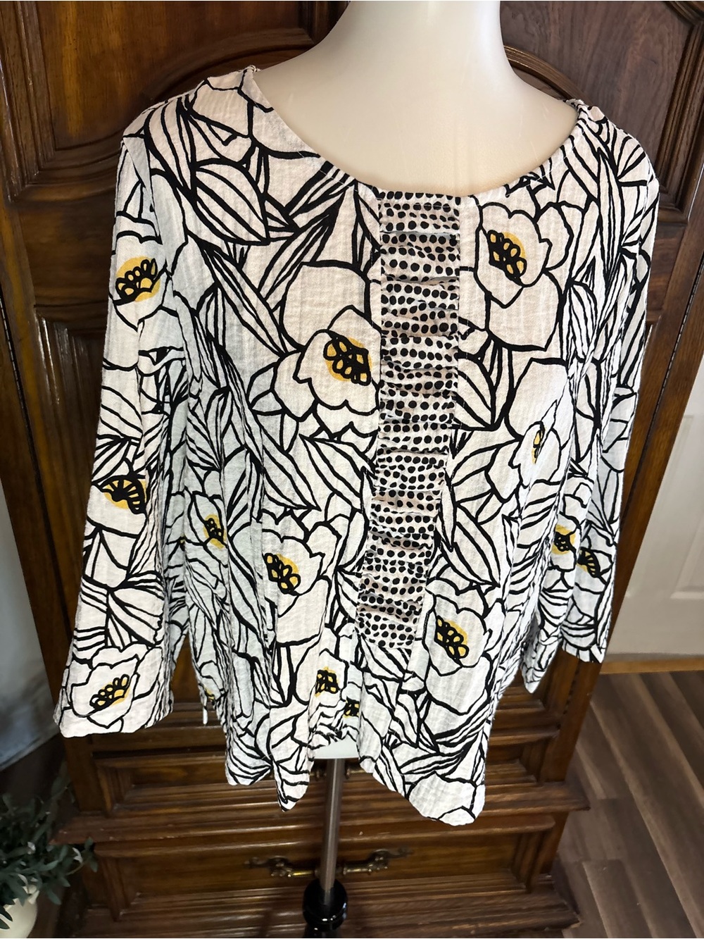 Habitat floral blouse top - Picture 4 of 13